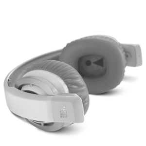 J55i - White - High-performance On-Ear Headphones for Apple Devices - Detailshot 2
