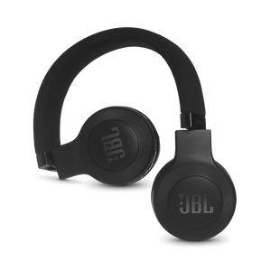 JBL E45BT - Black - Wireless on-ear headphones - Detailshot 1