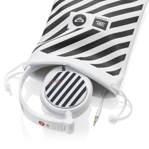 ROXY ON-EAR - White - High-output on-ear headphones - Detailshot 1