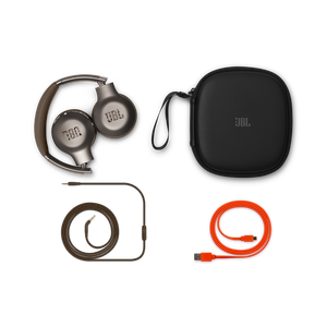JBL EVEREST™ 310 - Brown - Wireless On-ear headphones - Detailshot 3