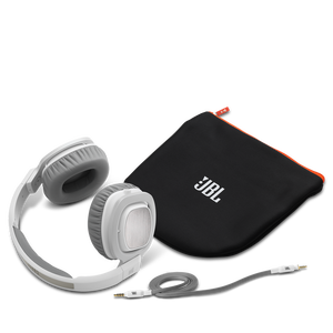 J88 - White - Premium Over-Ear Headphones with Rotatable Ear-cups - Detailshot 4