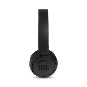 JBL T460BT - Black - Wireless on-ear headphones - Detailshot 3